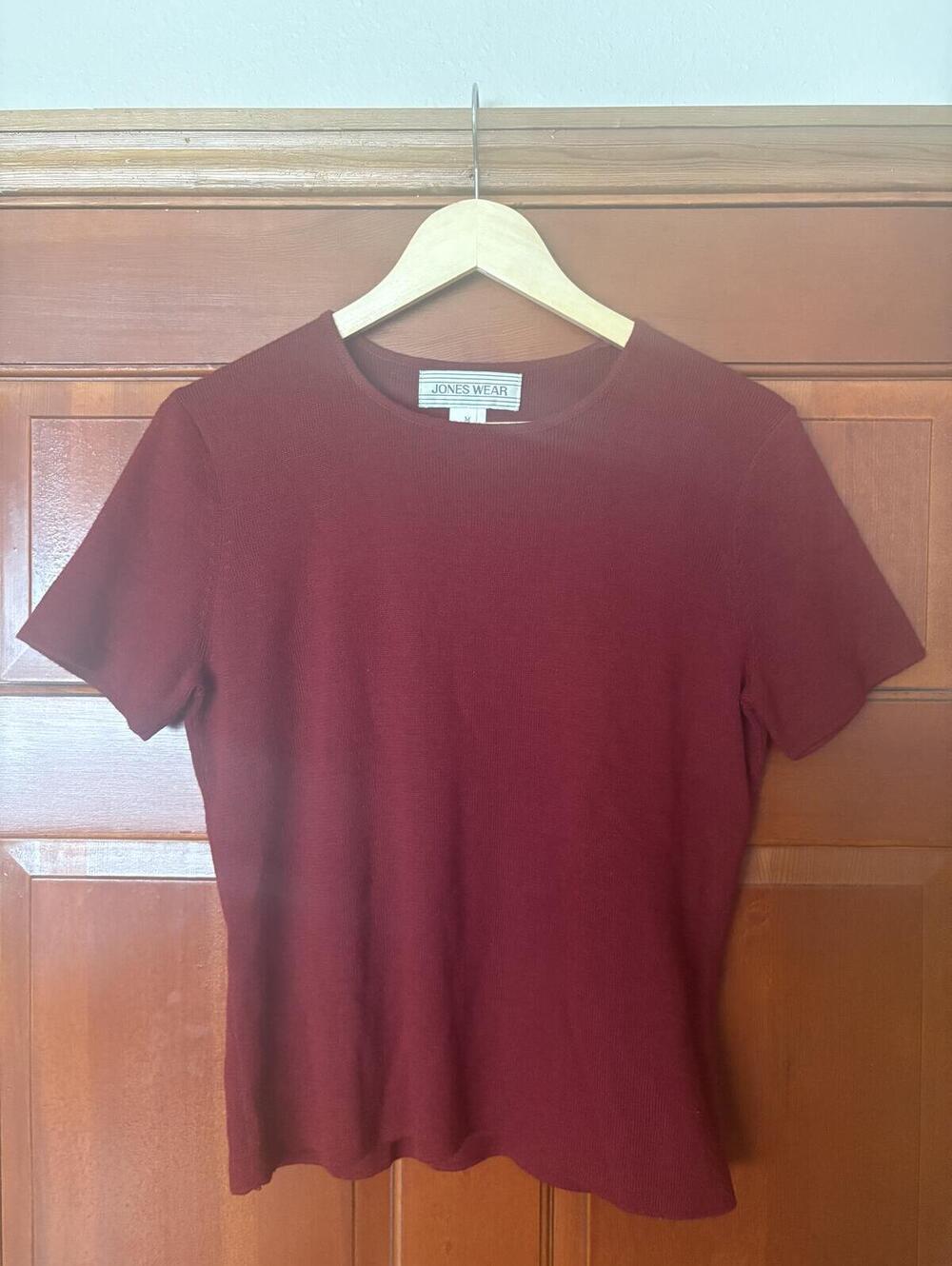 Jones Wear Womens Burgundy Short Sleeve Knit Top Size M